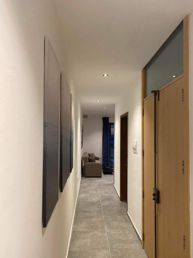 Broadway By The Sea Apartment เซนต์พอลส์เบย์ ภายนอก รูปภาพ